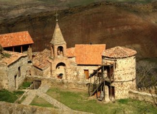 Россияне с 1 июня смогут отправиться в Грузию при двух условиях