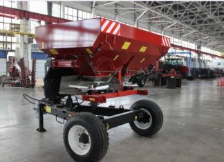 Ростсельмаш выпустил новую модель разбрасывателя GRACH MAX