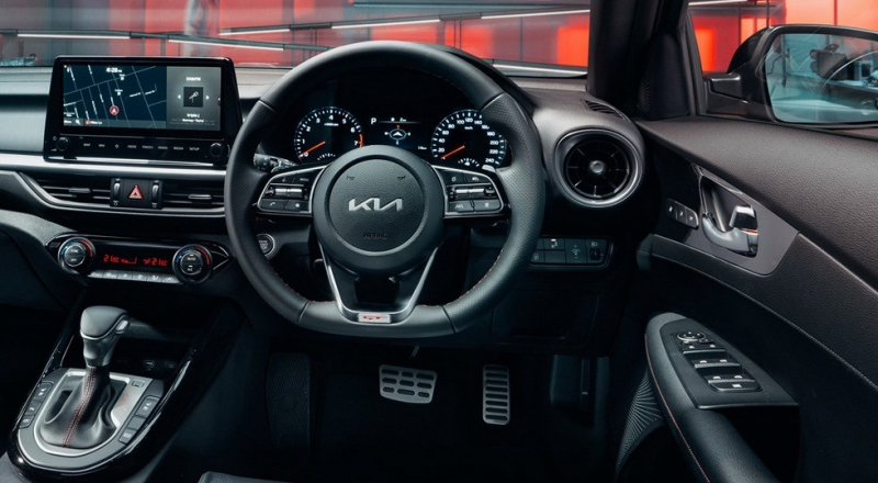 Семейство Kia Cerato кое-где лишилось &laquo;механики&raquo; после рестайлинга