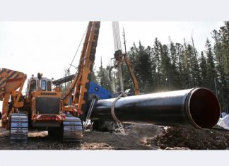 Специалисты «Газпрома» приступили к починке трубопровода в Оренбуржье