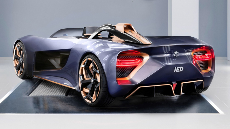 Suzuki Misano — гибрид автомобиля и мотоцикла с тандемной посадкой