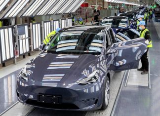 Tesla останавливает наступление на Китай: продажи падают, репутация портится