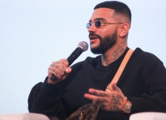 Тимати показал уникальное кольцо для победительницы «Холостяка»