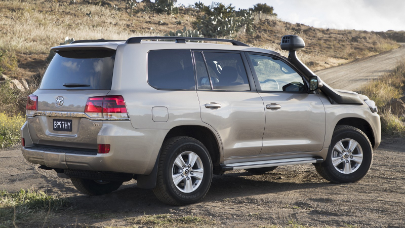 Toyota Land Cruiser 300: новые изображения