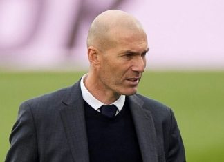 Тренер футбольного клуба «Реал Мадрид» Зинедин Зидан оставил пост