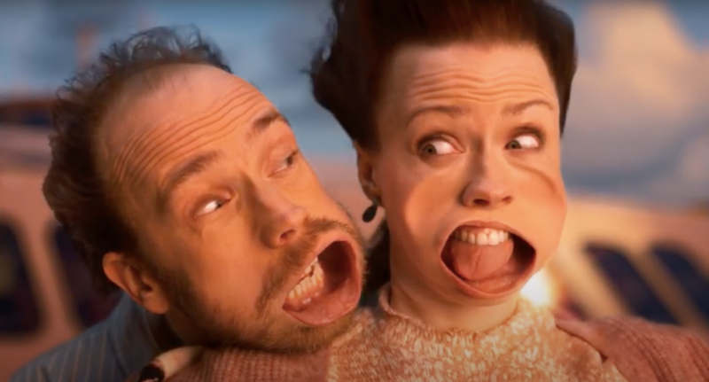 В рекламе высокоскоростного парома воссоздали сцену из «Титаника»