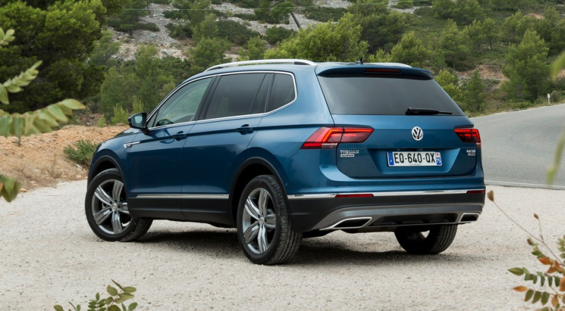 Volkswagen обновил так и не добравшийся до РФ удлинённый Tiguan: первое фото и дата премьеры