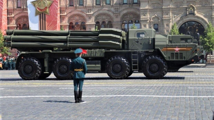 Вторая ночная репетиция парада Победы стартовала на Красной площади Москвы