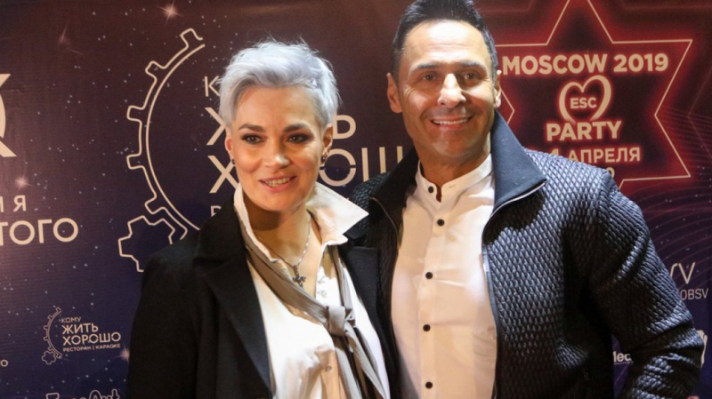 Жена Стаса Костюшкина показала раздувшиеся после похода к косметологу губы