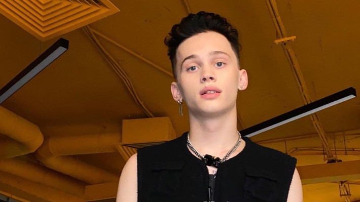 Даня Милохин записал видеообращение после критики своего появления на премии Муз-ТВ