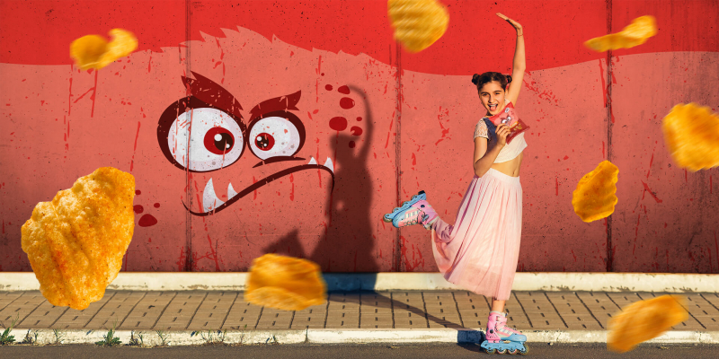 Дерзкие монстры на упаковке чипсов 