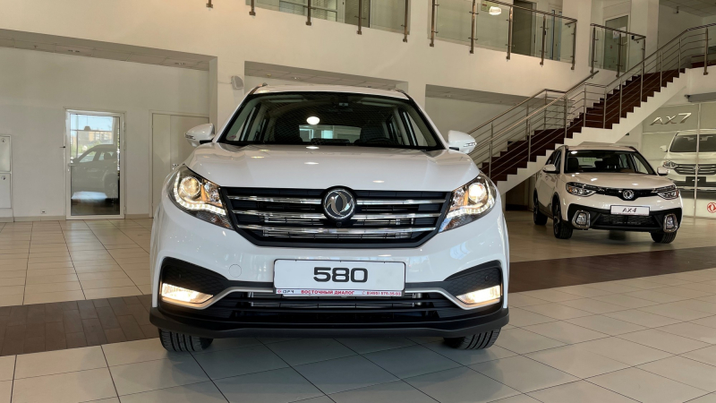 Dongfeng остаётся в России: стартовали продажи кроссовера DFM 580 с турбомотором