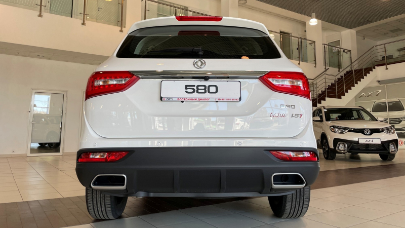 Dongfeng остаётся в России: стартовали продажи кроссовера DFM 580 с турбомотором