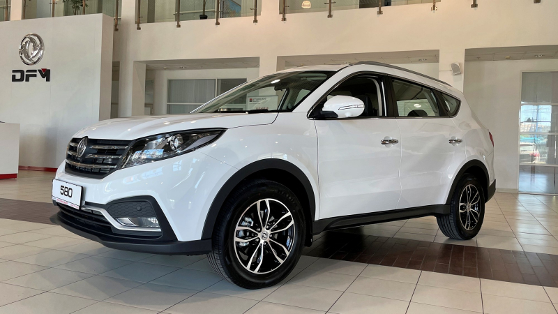 Dongfeng остаётся в России: стартовали продажи кроссовера DFM 580 с турбомотором