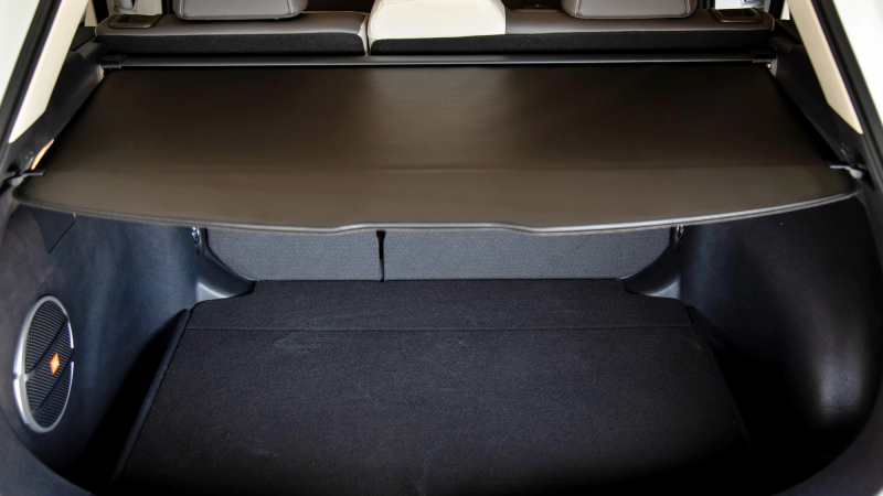 Есть полный привод! Toyota доработала кроссовер Corolla Cross перед дебютом в США