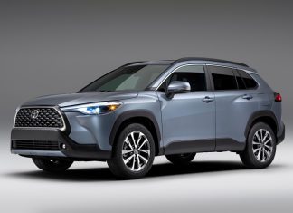 Есть полный привод! Toyota доработала кроссовер Corolla Cross перед дебютом в США