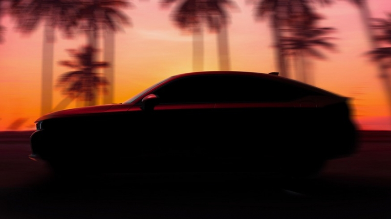 Honda показала профиль пятидверного хэтчбека Civic нового поколения