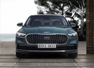 Kia обновила седан K900: посвежевшее «лицо» и изменения в моторной гамме