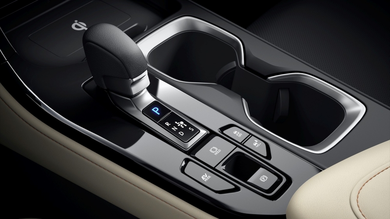 Новый Lexus NX: постоянный полный привод и plug-in гибридная версия