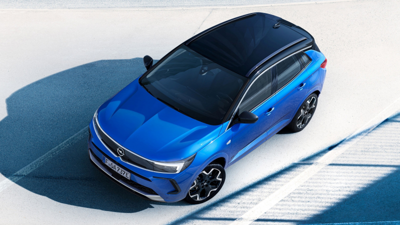 Обновлённый Opel Grandland: без «икса», но с ночным видением и матричными фарами