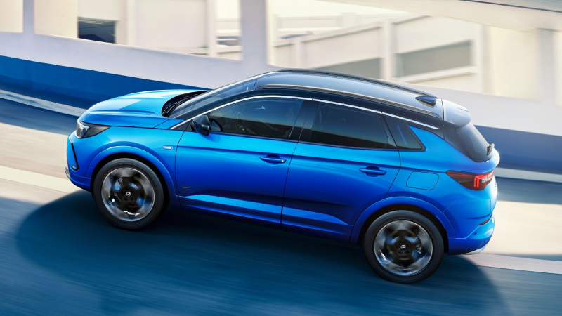 Обновлённый Opel Grandland: без «икса», но с ночным видением и матричными фарами