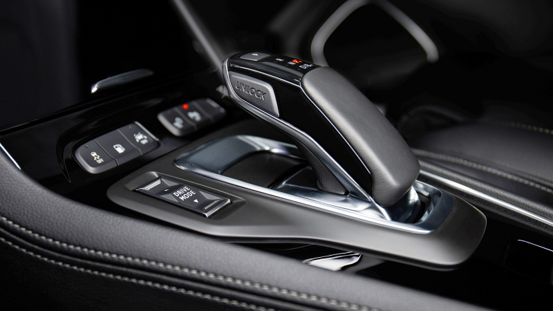 Обновлённый Opel Grandland: без «икса», но с ночным видением и матричными фарами