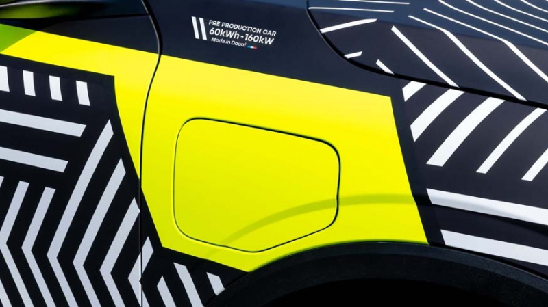 Renault готовит Megane e-Tech к дебюту: появились снимки предсерийного прототипа