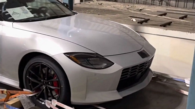 Серийная версия прототипа Z Proto готова к дебюту: спорткар Nissan покажут до конца лета