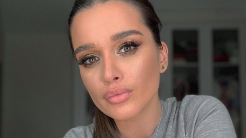 Участница &laquo;Дома-2&raquo; заявила о беременности Ксении Бородиной