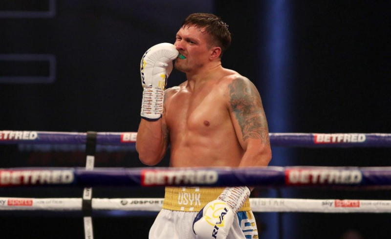 Усик заявил, что добиться боя с Джошуа сложно из-за украинского гражданства