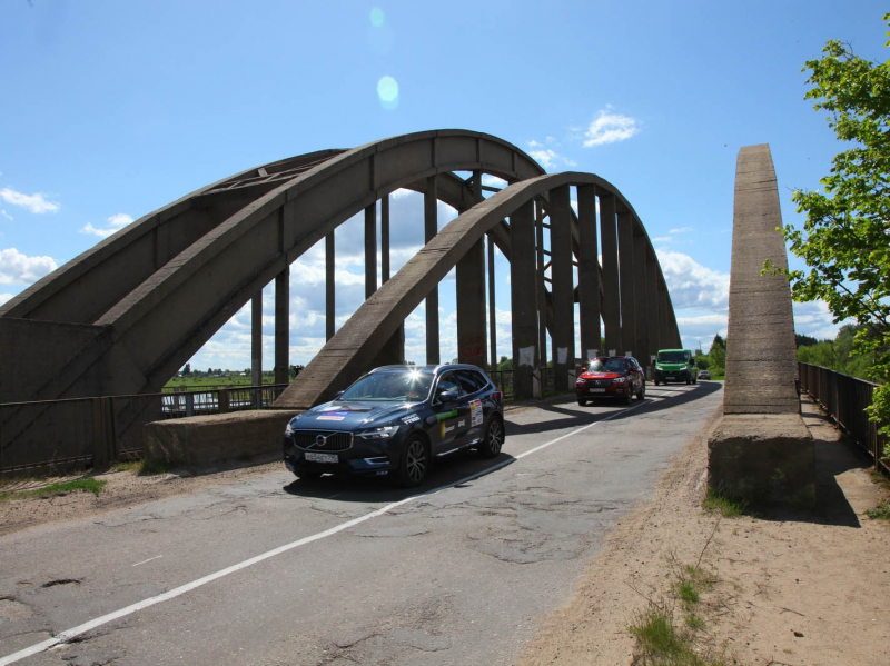В конце мая в рамках премии «Внедорожник года» состоялся автопробег к Рыбинскому водохранилищу.