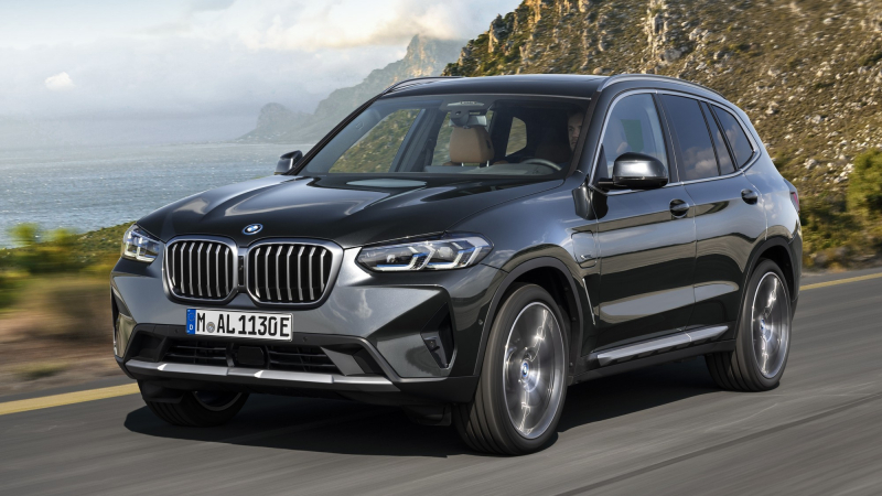 Всё и сразу: обновлённые BMW X3 и BMW X4 дебютировали вместе с М-версиями