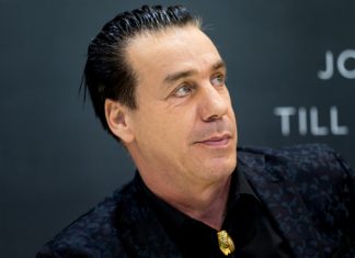 «Выразил явную проблему»: как в Сети отреагировали на провокационный клип Линдеманна