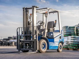 Вилочные погрузчики в современном бизнесе: надежные помощники для складской логистики