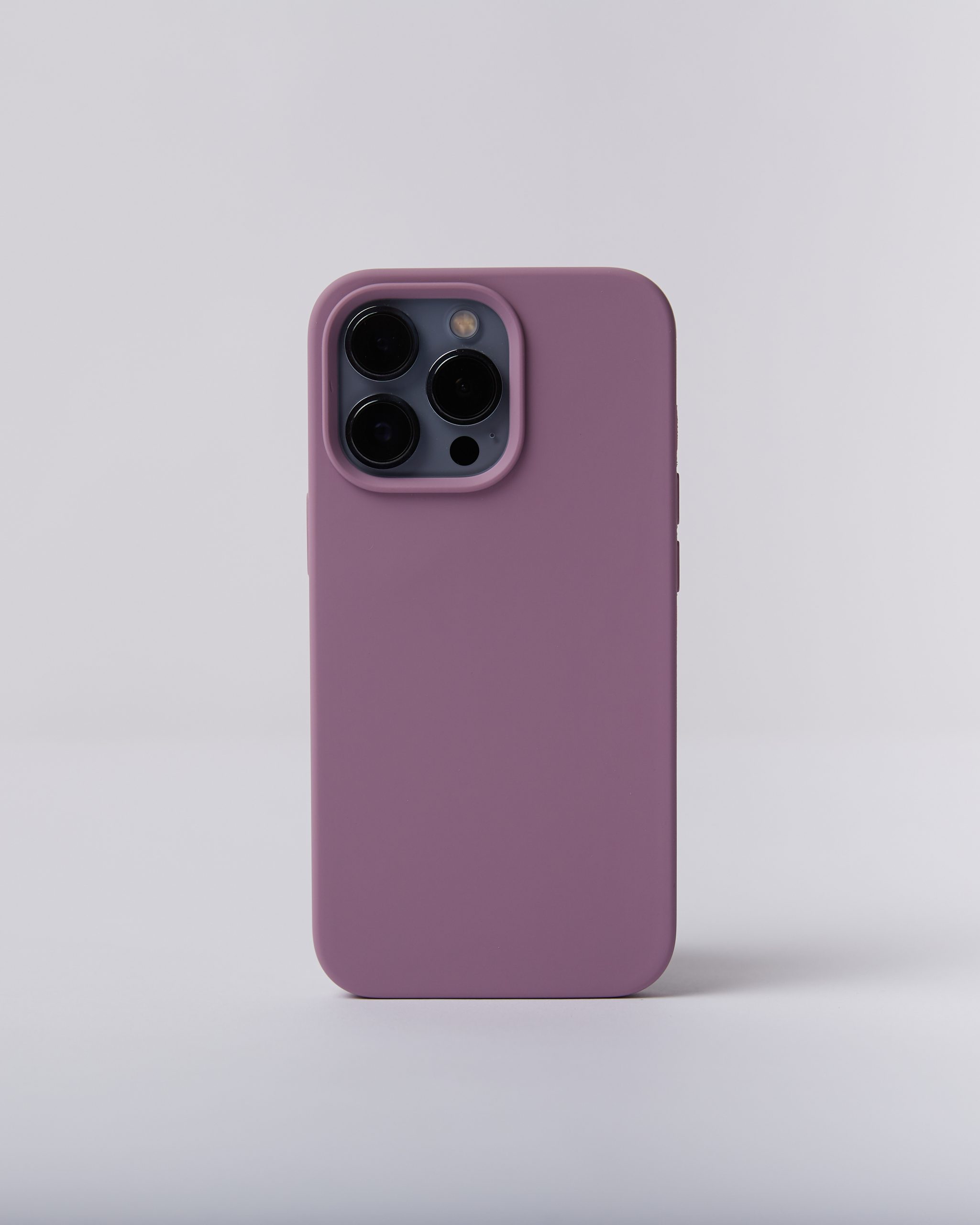 Как выбрать чехол для телефона: практичность, защита и стиль в одном аксессуаре