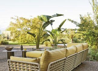 Уличная мебель: как выбрать долговечное и стильное решение для открытых пространств