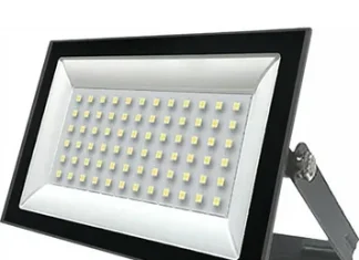 Яркий свет и экономия: как выбрать светодиодный прожектор для дома и бизнеса