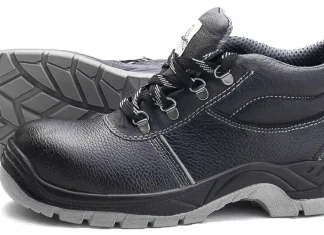 Надежность и комфорт: какой бывает спецодежда и как она помогает в работе