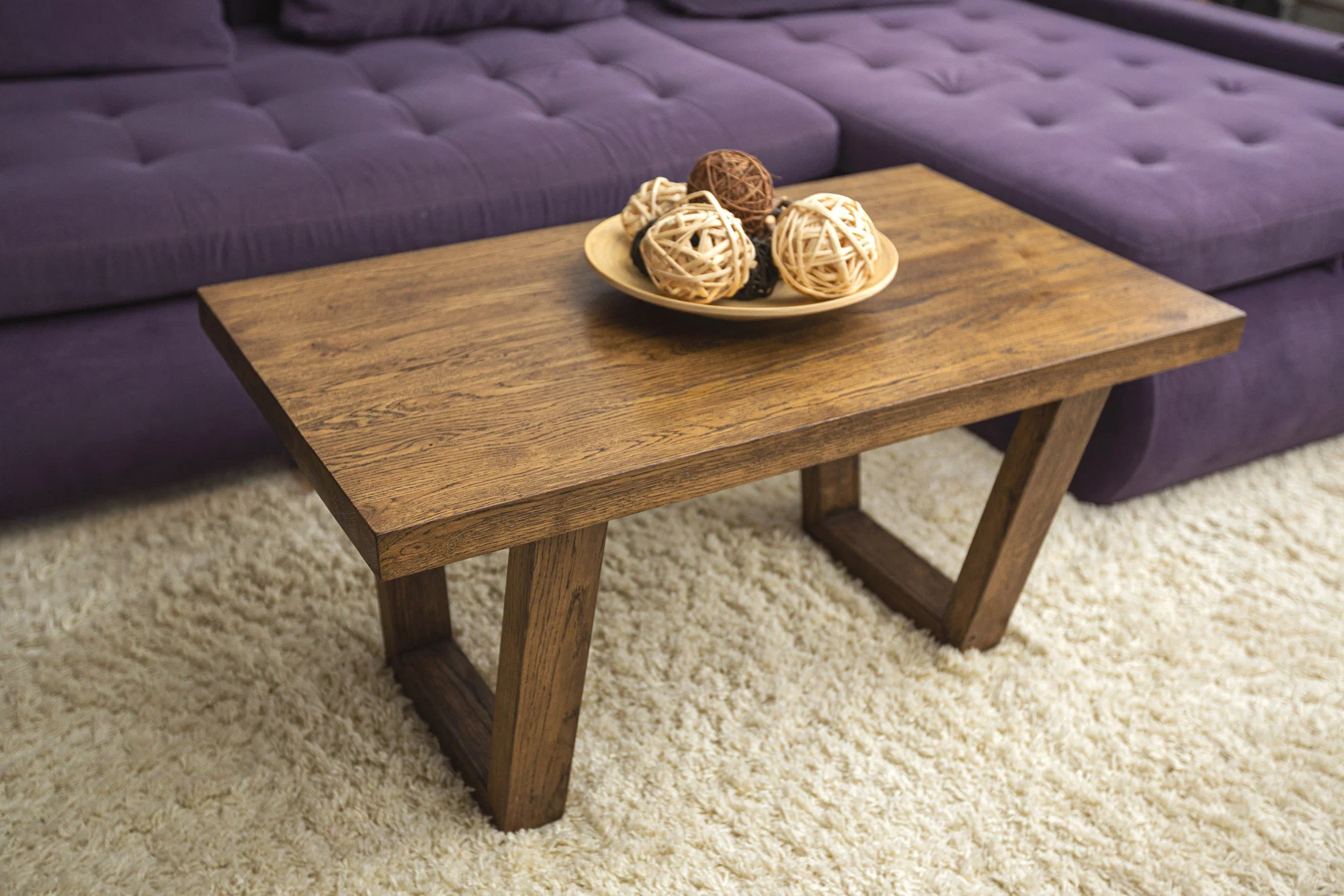 Гармония в деталях: как выбрать идеальный журнальный столик для вашего интерьера